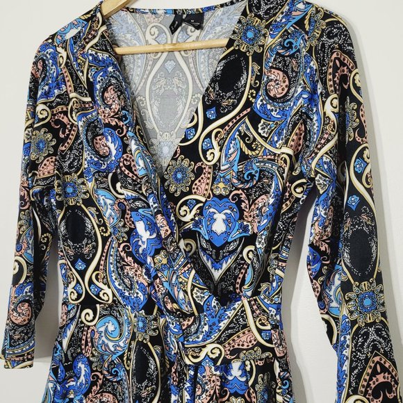 💕New Directions Blouse Shirt Top Multicolor Stretch Paisley Print V-Neckline - Picture 2 of 8